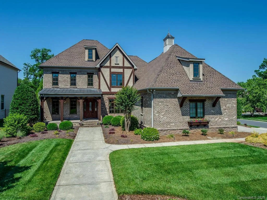 Property exterior — 8806 Clavemorr Glenn Ct
